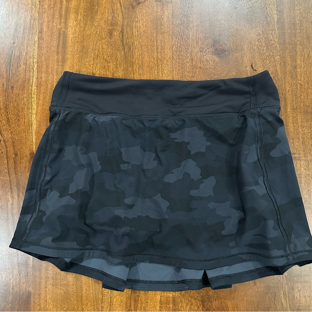 Lululemon Pace Rival Mid Rise Skirt *Tall‎ Heritage 365 Camo Black Size 6